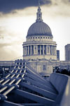 London - Millenium Bridge et cathédrale Saint-Paul