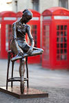 London - Statue de danseuse devant le Royal Opera House