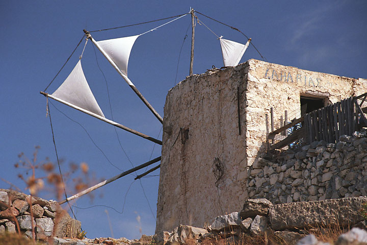 Ancienne éolienne - Grèce/Crète - Plateau de Lassithi - août 2002 - Architecture